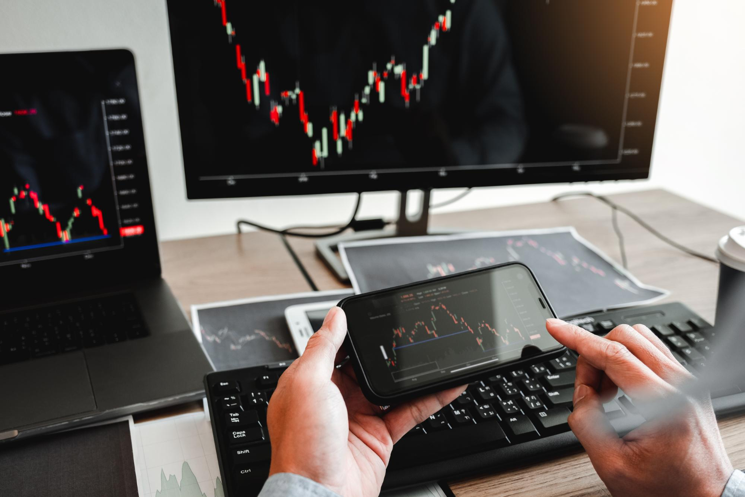 How South African Traders Can Use MT5 Web Terminal’s Charting Tools